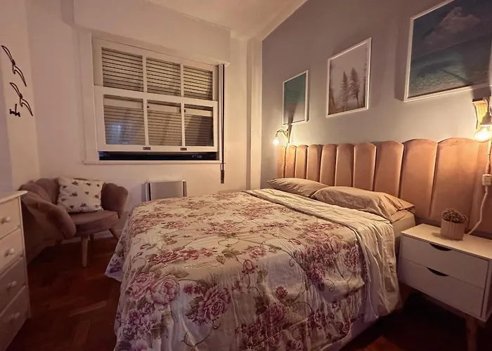 Apartamento C/Vista P O Mar No Leme Rio de Janeiro